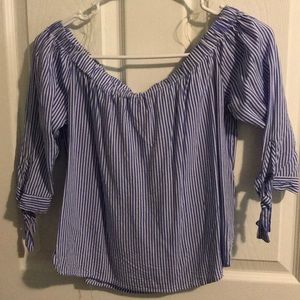 Off the shoulder quarter sleep shirt